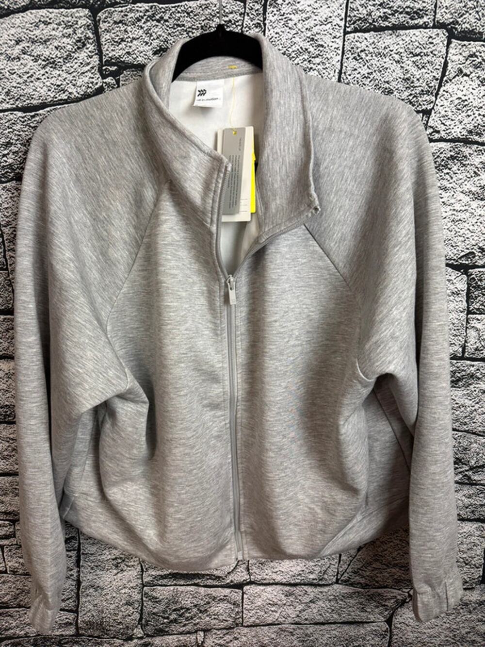 NWT Ladies All in Motion Gray Airy Sleek Full Zip Jacket - XL